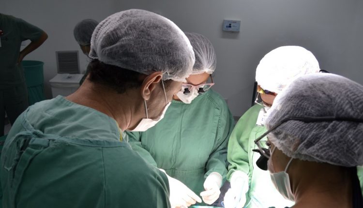 Cirurgiões realizam captação de órgãos no HCN em Uruaçu referência na área em Goiás (Foto – Cristiano Martins)