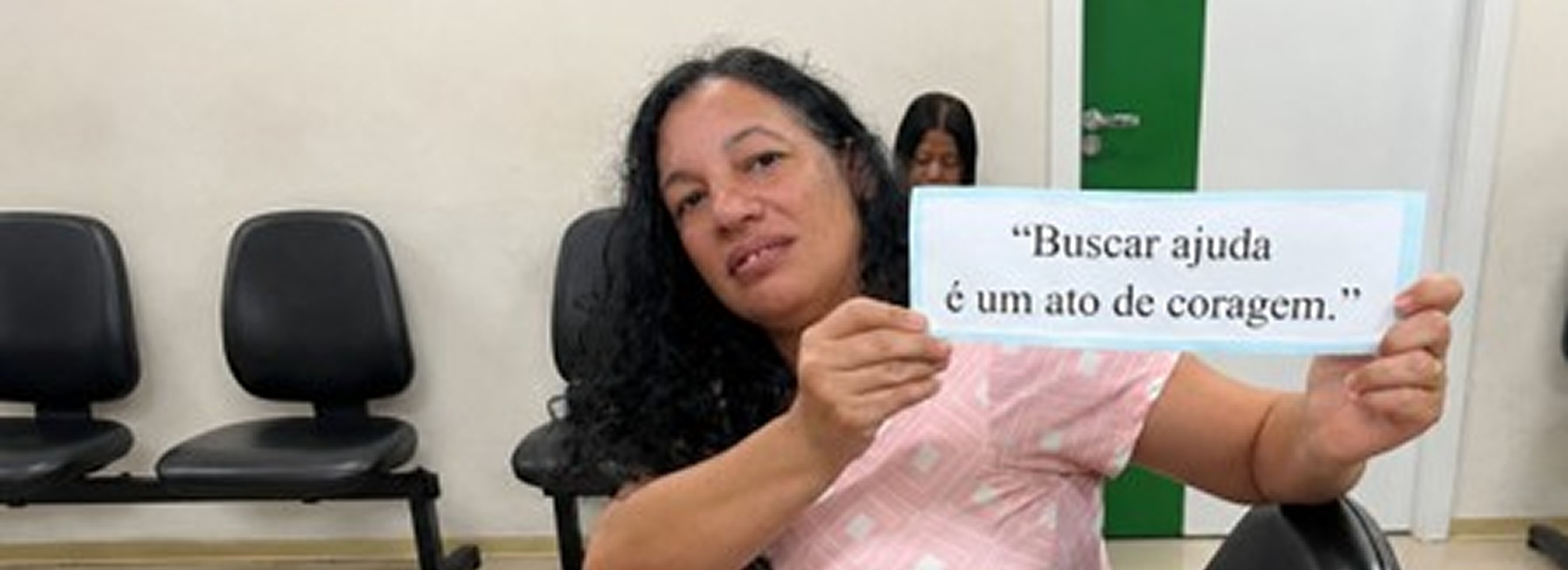 A Policlínica Estadual da Região do Entorno – Formosa destaca a importância da saúde mental, promovendo ações educativas para combater o preconceito e incentivar a busca por ajuda profissional.